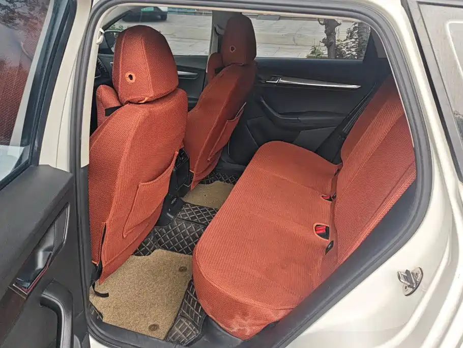 Skoda Karoq — миниатюра 11