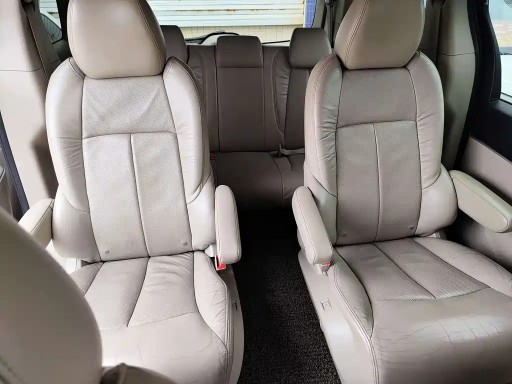Buick GL8 — миниатюра 7