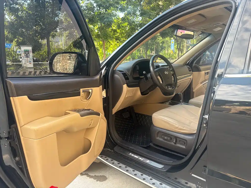 Hyundai Santa Fe Classic — миниатюра 16