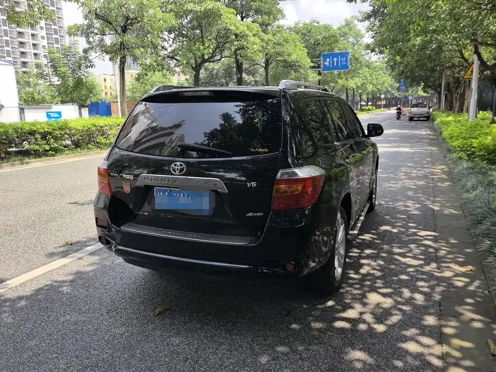 Toyota Highlander — миниатюра 6