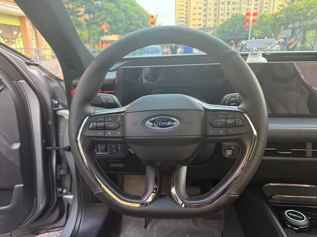 Ford Mondeo — миниатюра 11