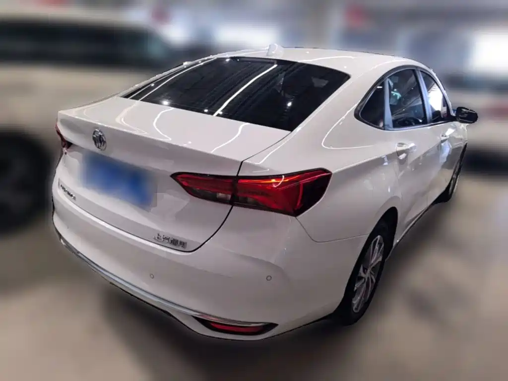 Buick Verano — миниатюра 10