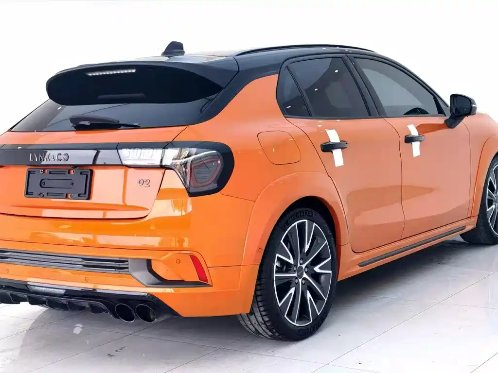 Lynk & Co 02 Hatchback — миниатюра 6