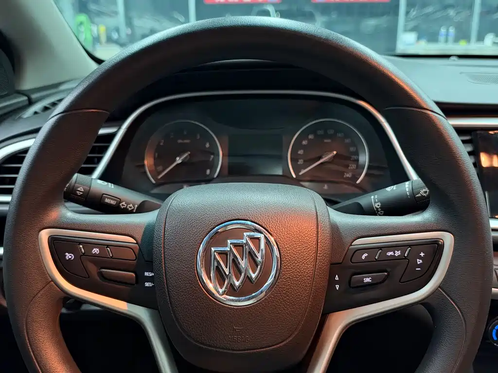 Buick Excelle — миниатюра 11