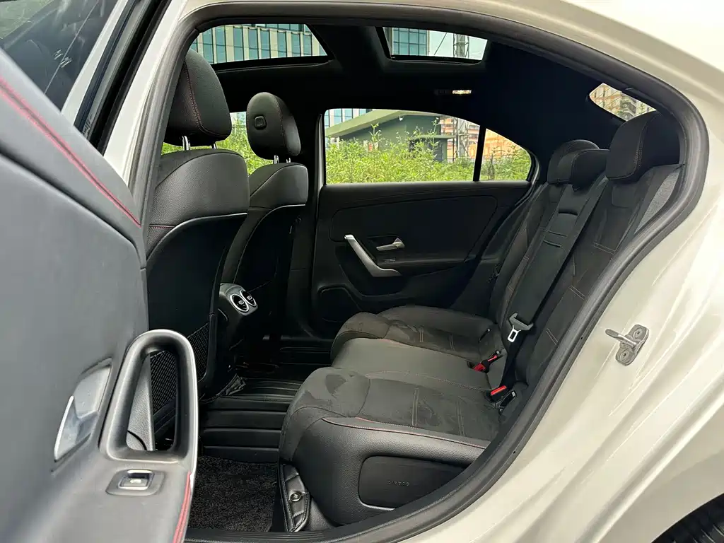 Mercedes-Benz A-Class — миниатюра 14