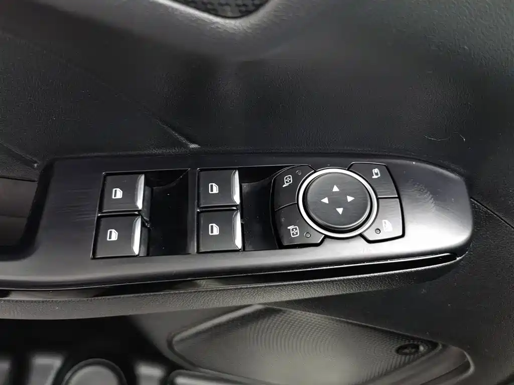 Ford Escape 2020 EcoBoost 245 ST-LINE
