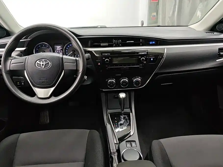Toyota Corolla — миниатюра 12