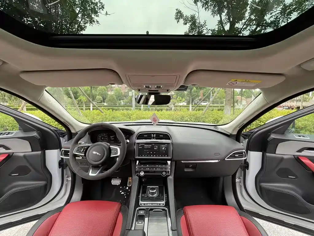 Jaguar F-Pace 2020 2.0T