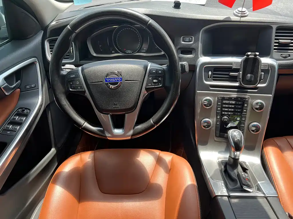 Volvo S60 — миниатюра 7