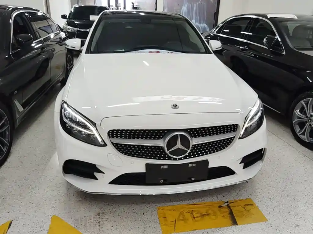Mercedes-Benz C-Class — миниатюра 3