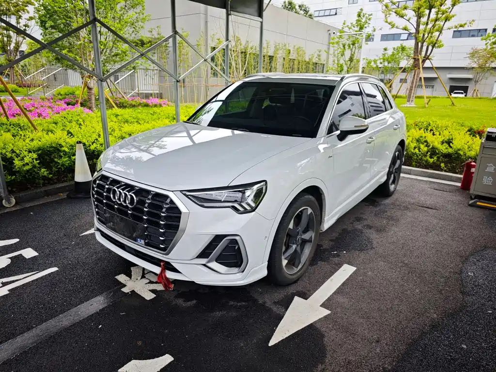 Audi Q3 2022