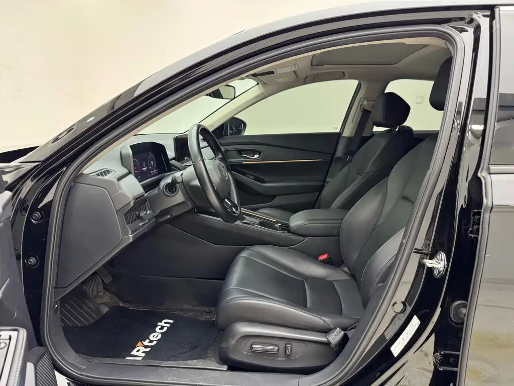 Honda Accord — миниатюра 8
