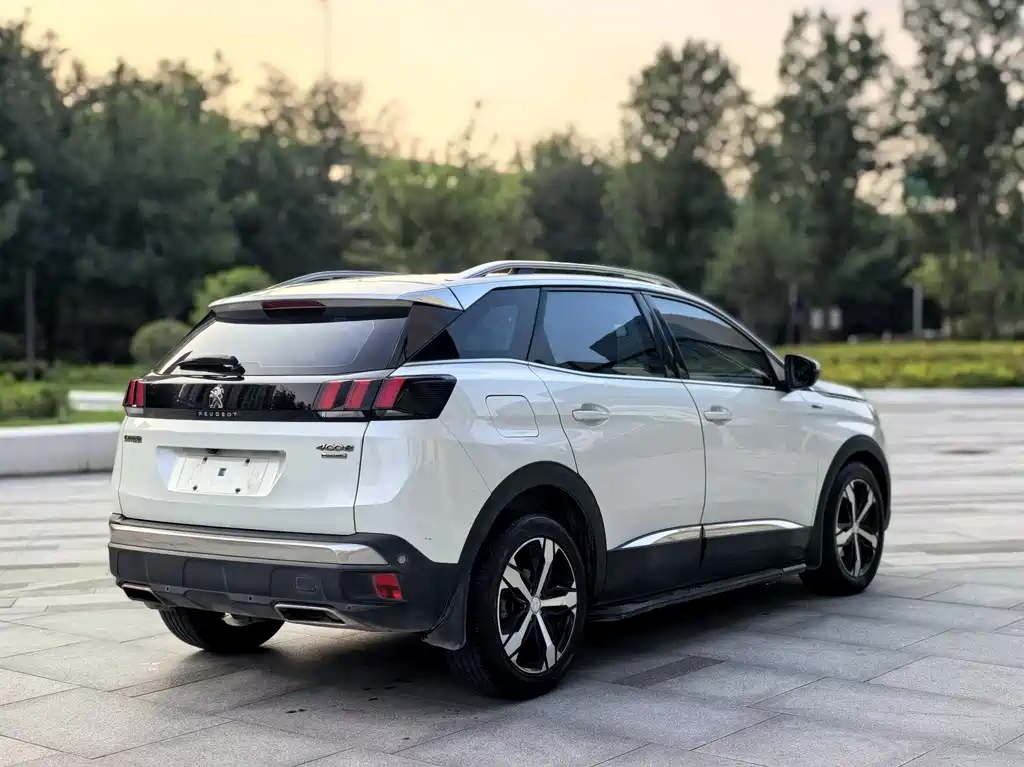 Peugeot 4008 — миниатюра 5
