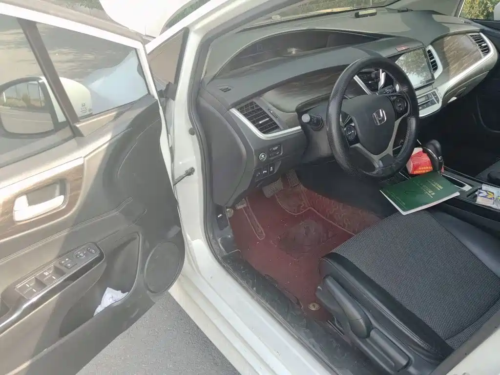 Honda Jade — миниатюра 14