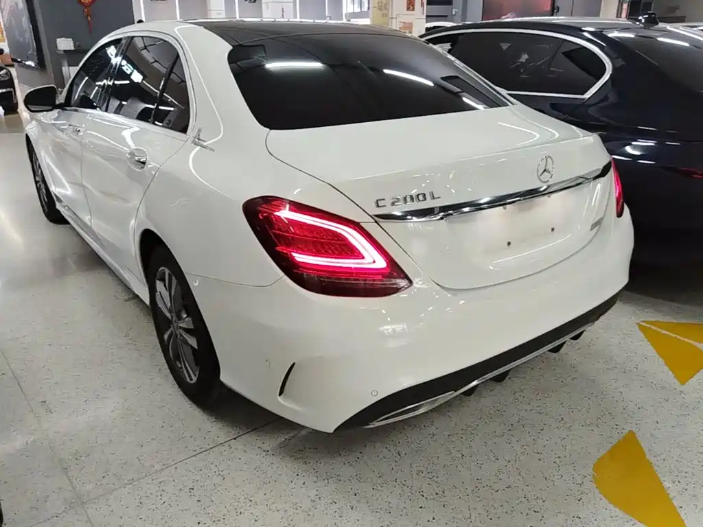 Mercedes-Benz C-Class — миниатюра 5
