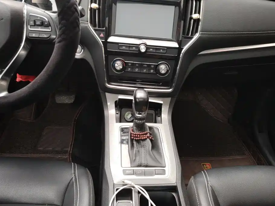 Roewe RX5 — миниатюра 16