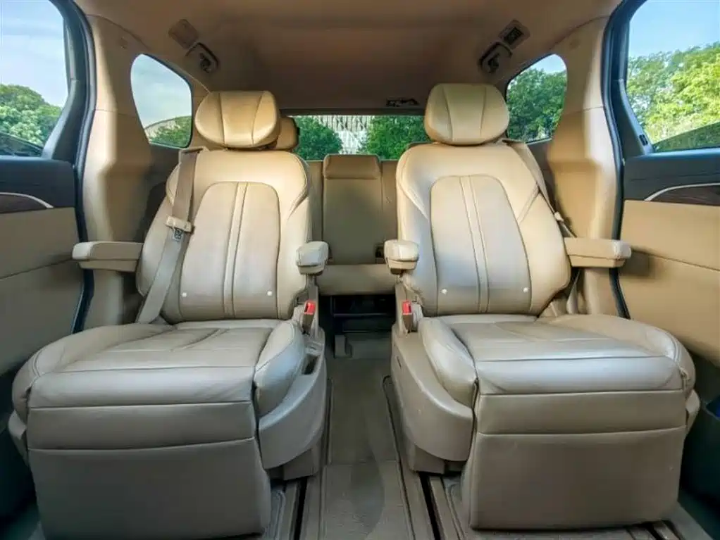 Buick GL8 2018 ES 28T Luxury VI