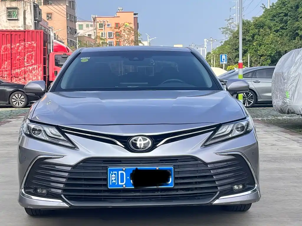 Toyota Camry 2023 2.0G Luxury