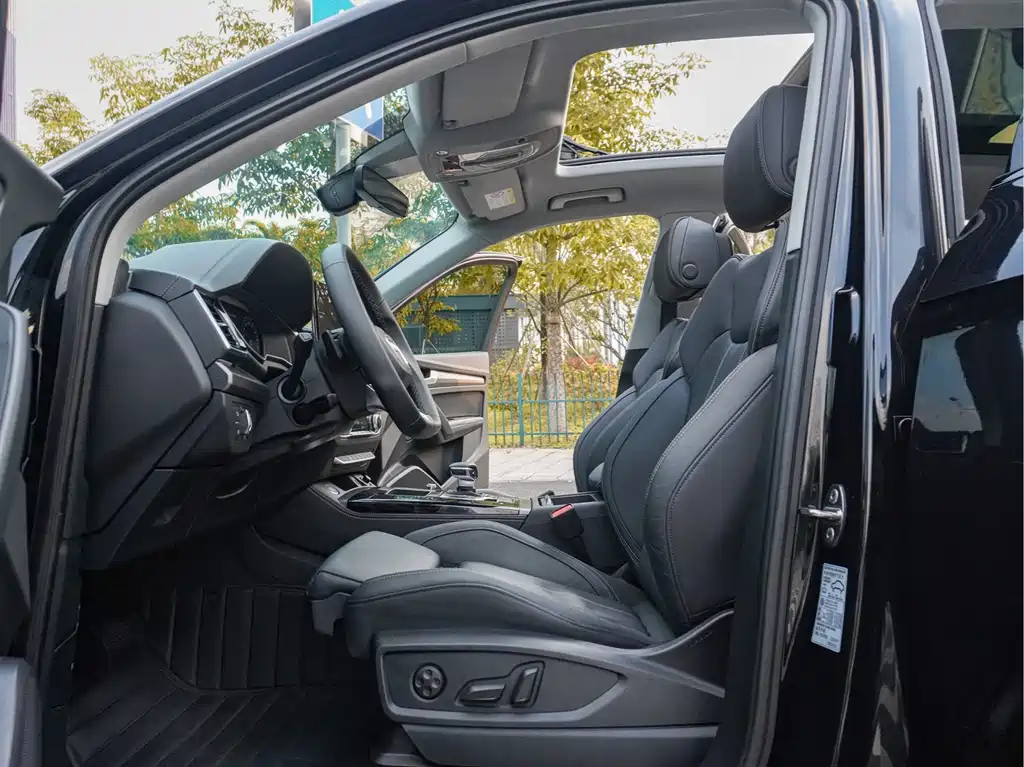 Audi Q5L — миниатюра 25