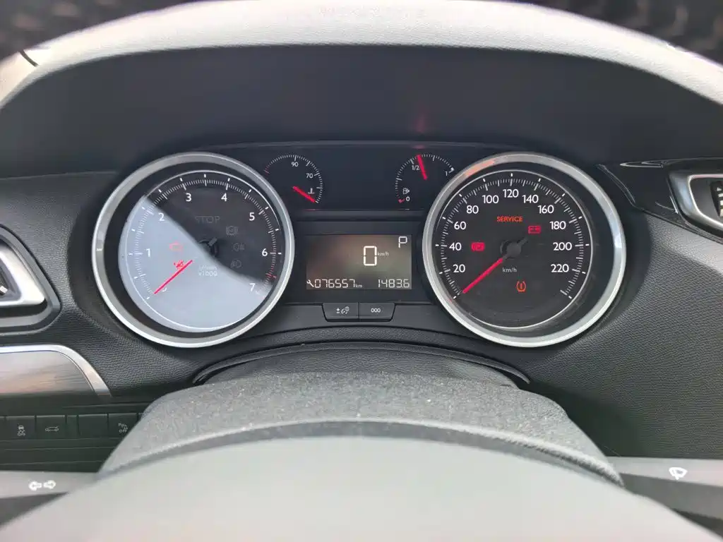 Peugeot 408 — миниатюра 11