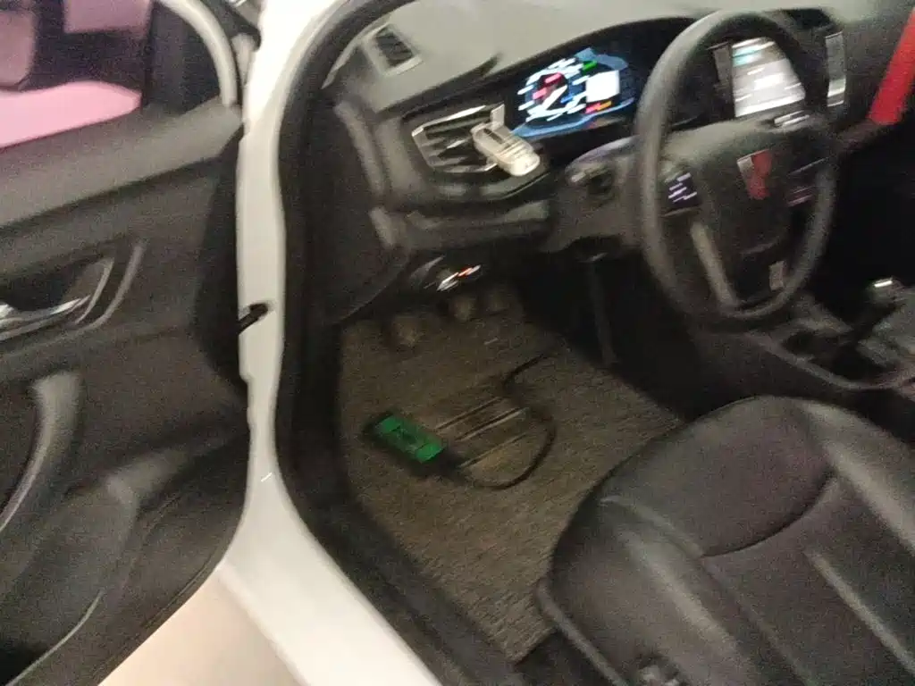 Roewe 360 — миниатюра 16