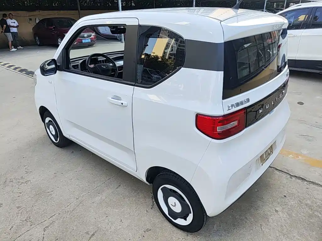 Wuling MINIEV — миниатюра 5