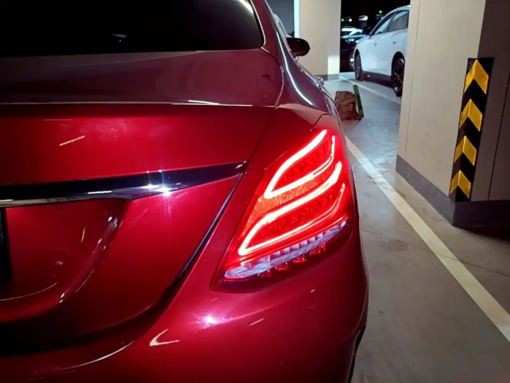 Mercedes-Benz C-Class — миниатюра 8