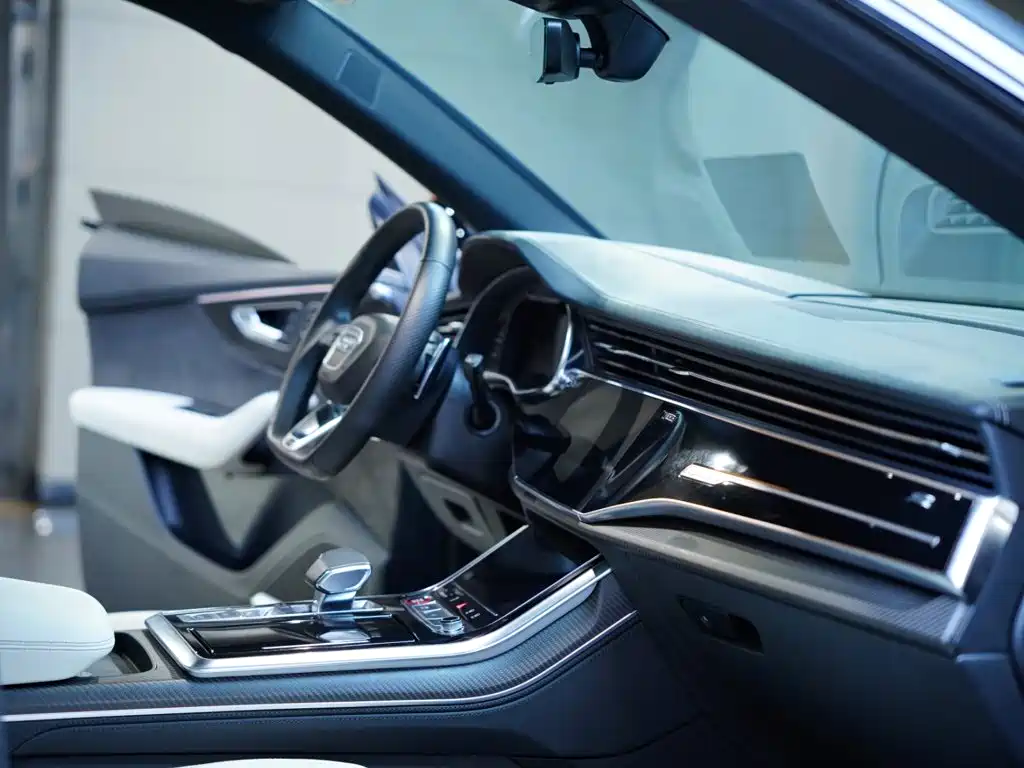 Audi RS Q8 — миниатюра 30