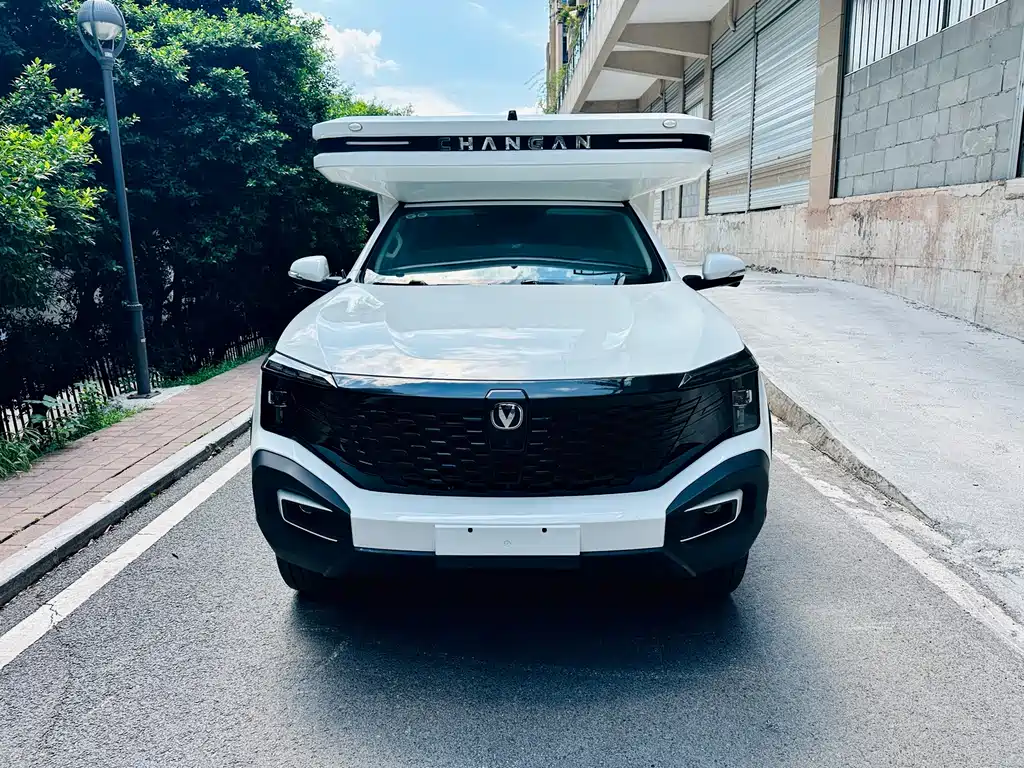 Changan 峰景房车 — миниатюра 2