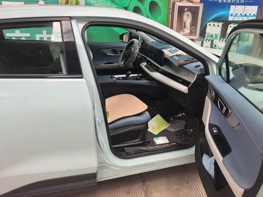 Chery Omoda — миниатюра 8