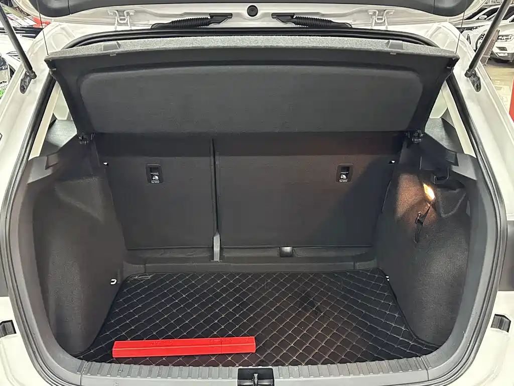 Volkswagen Tharu — миниатюра 14