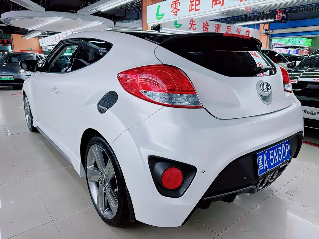 Hyundai Veloster 1.6T Auto Luxury Edition, фото 6