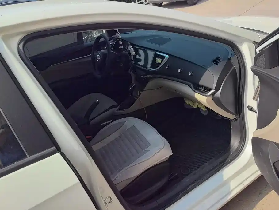 Buick Excelle — миниатюра 8