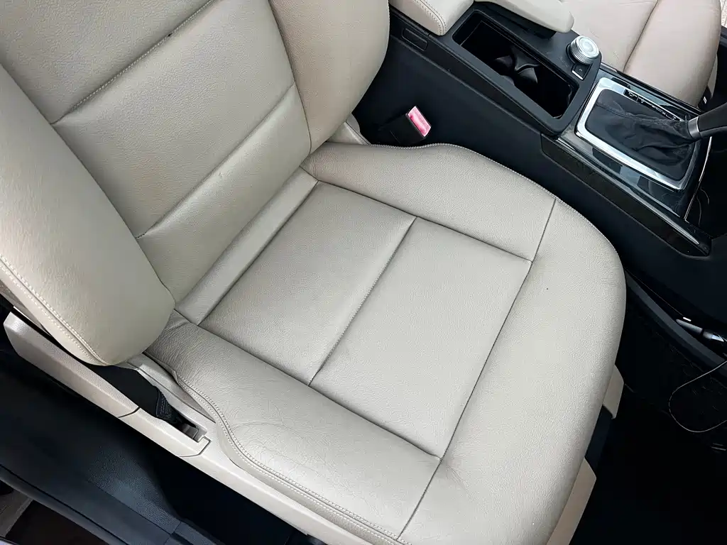 Mercedes-Benz E-Class (Import) — миниатюра 22