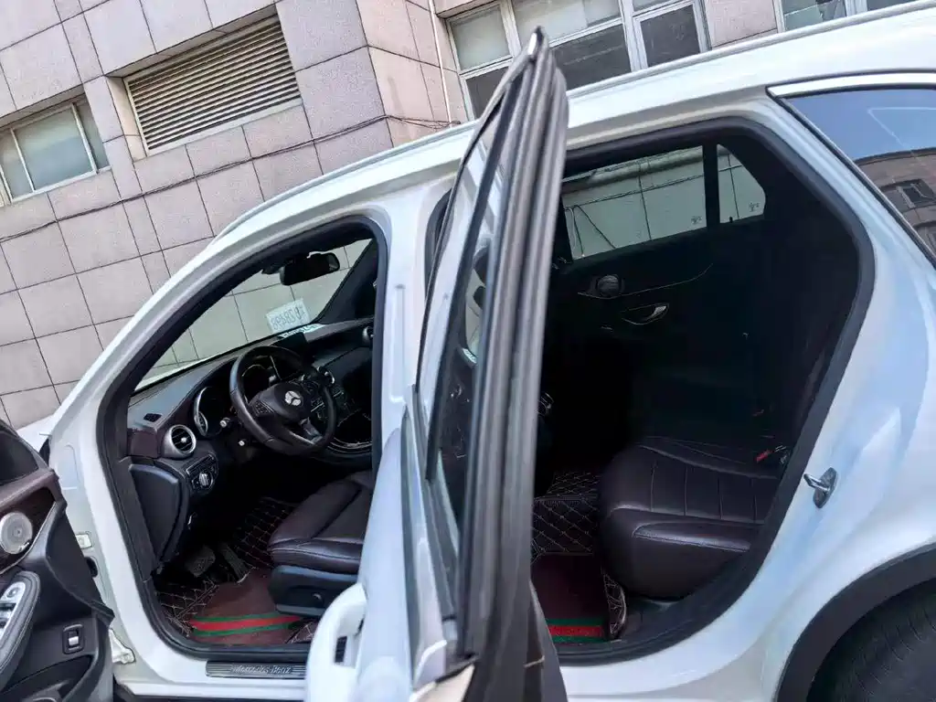 Mercedes-Benz GLC — миниатюра 8
