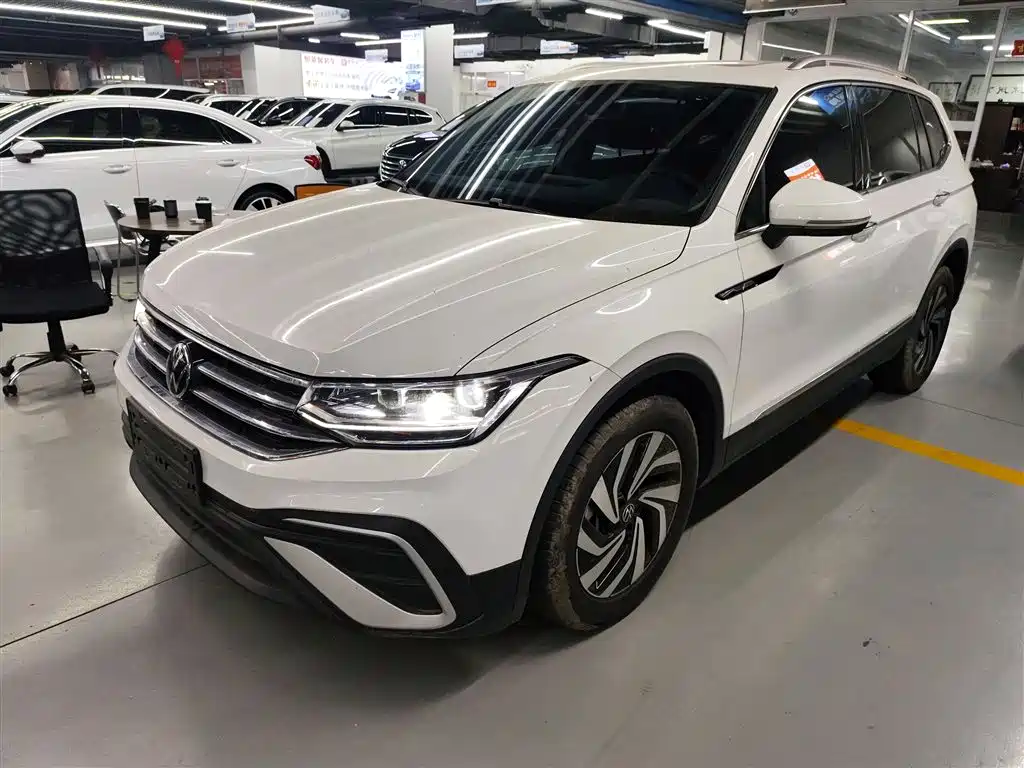 Volkswagen Tiguan L 2024