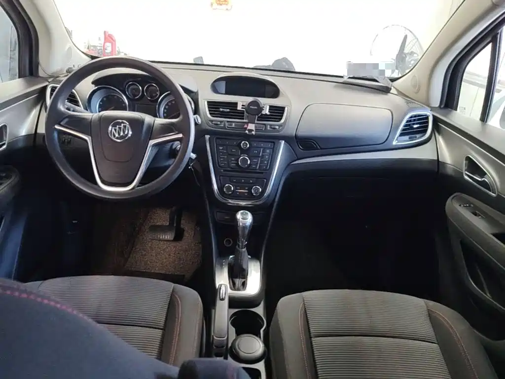 Buick Encore — миниатюра 10
