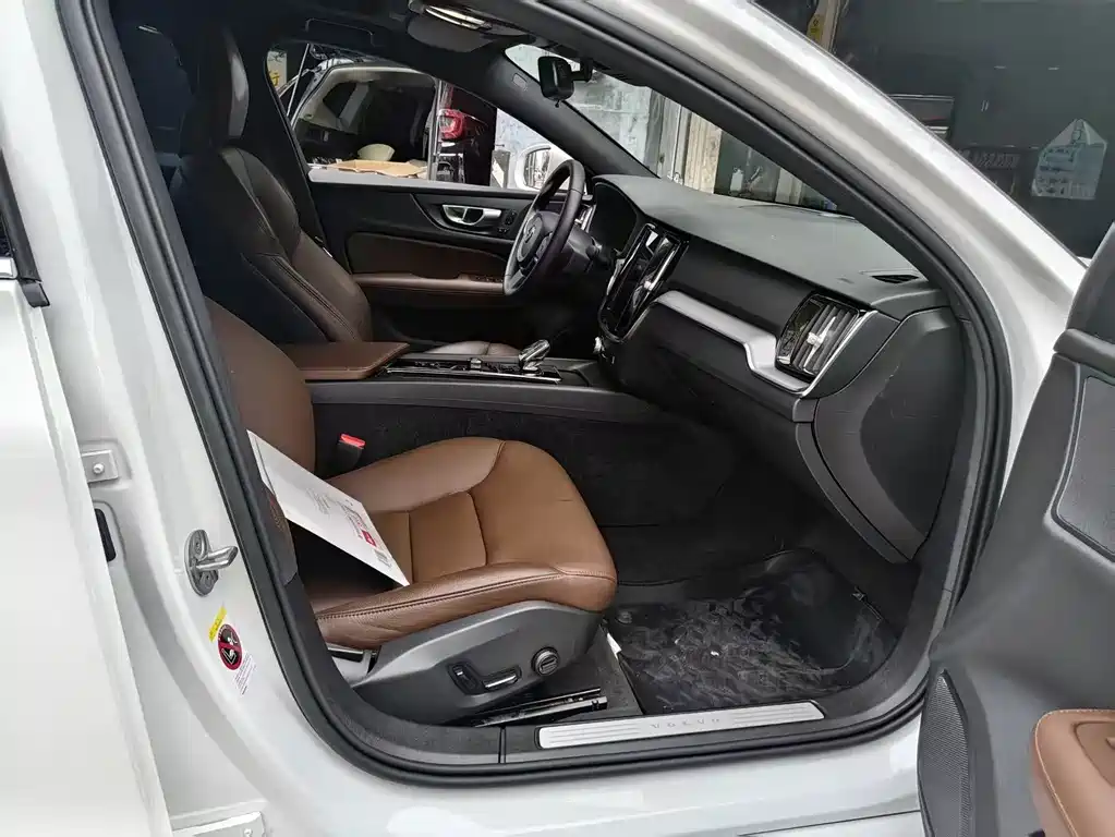 Volvo S60 — миниатюра 8