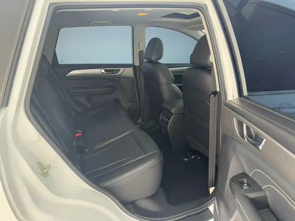 Haval M6 — миниатюра 5