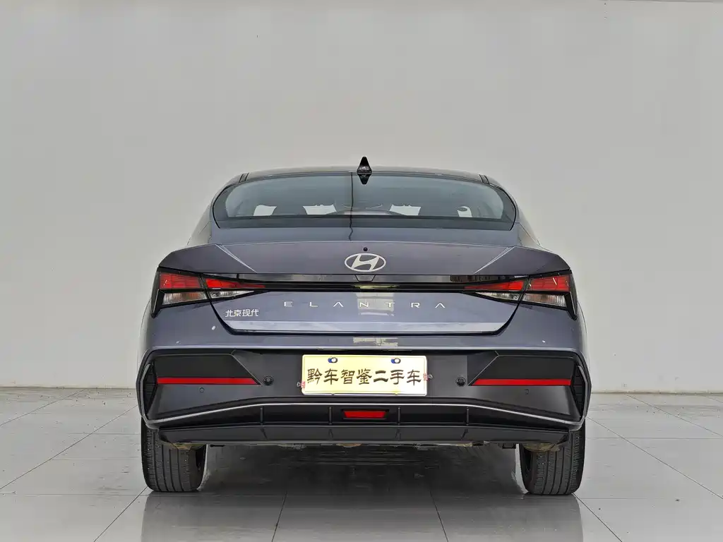Hyundai Elantra — миниатюра 5