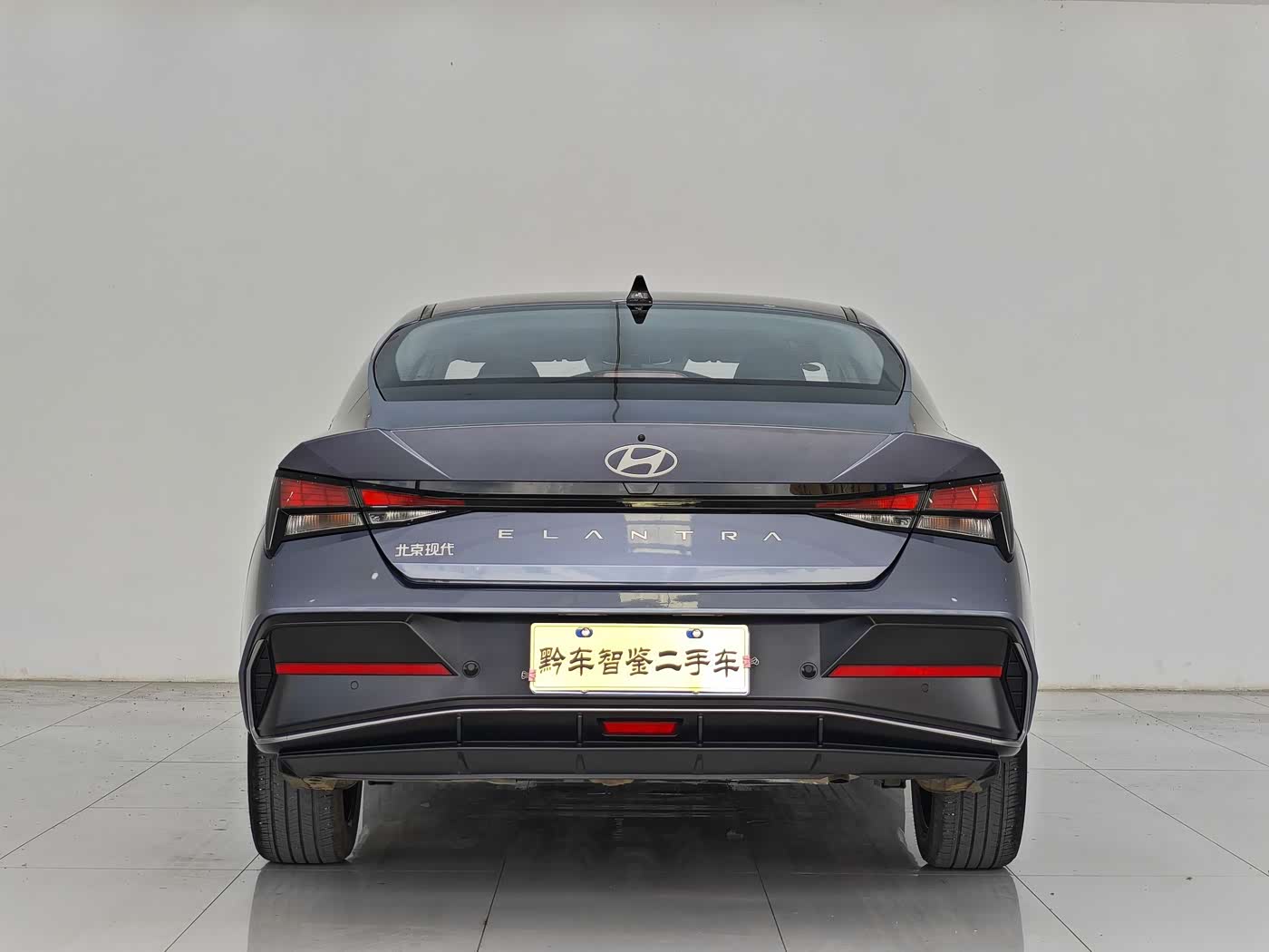 Hyundai Elantra 1.5 л 2024 г. Голубой, пробег 10300 км