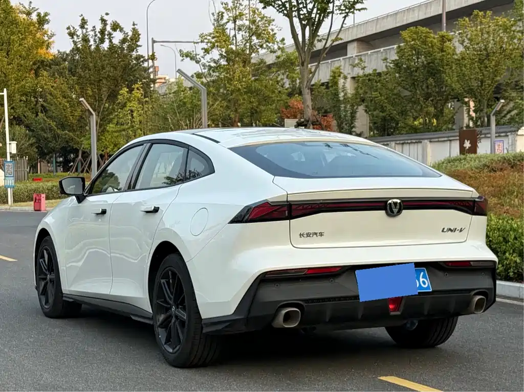 Changan UNI-V — миниатюра 6