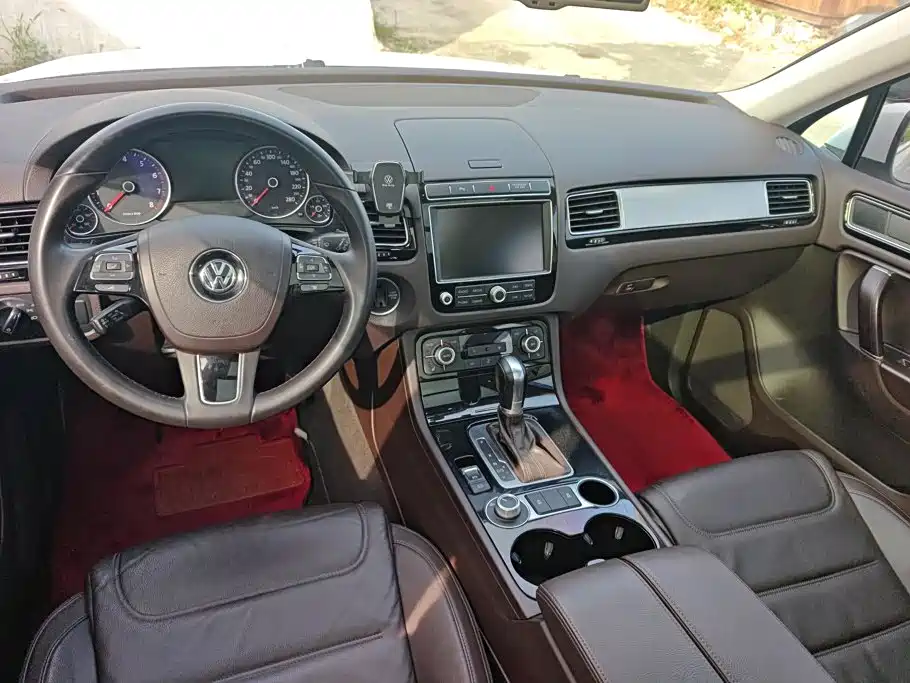 Volkswagen Touareg — миниатюра 12