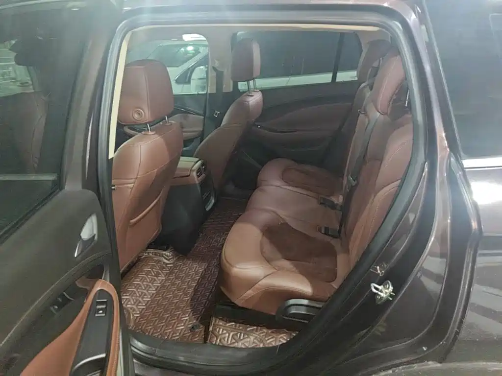 Buick Envision Plus — миниатюра 17