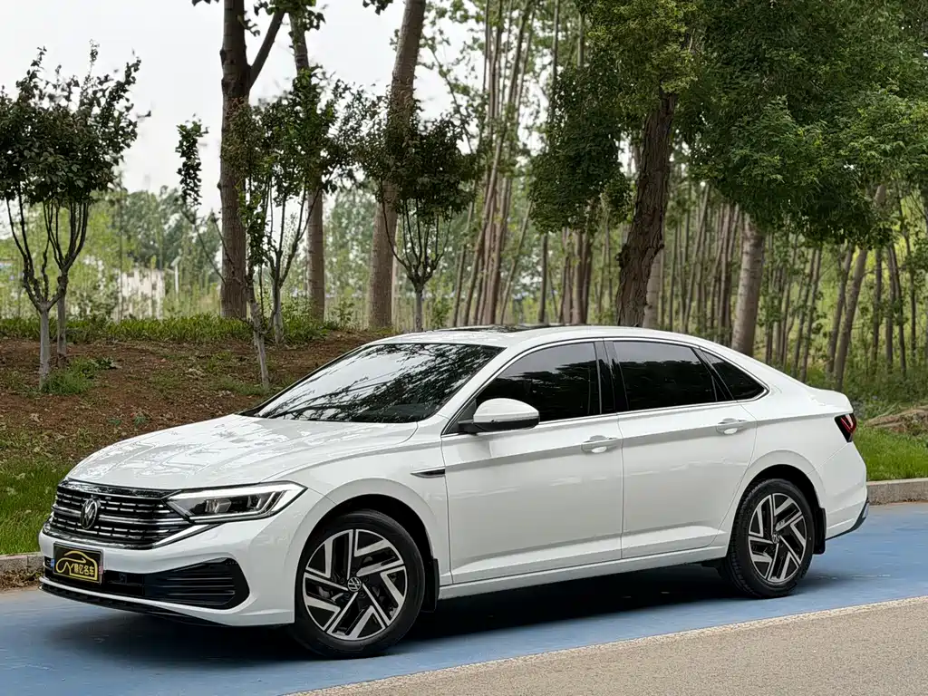 Volkswagen Sagitar 2023