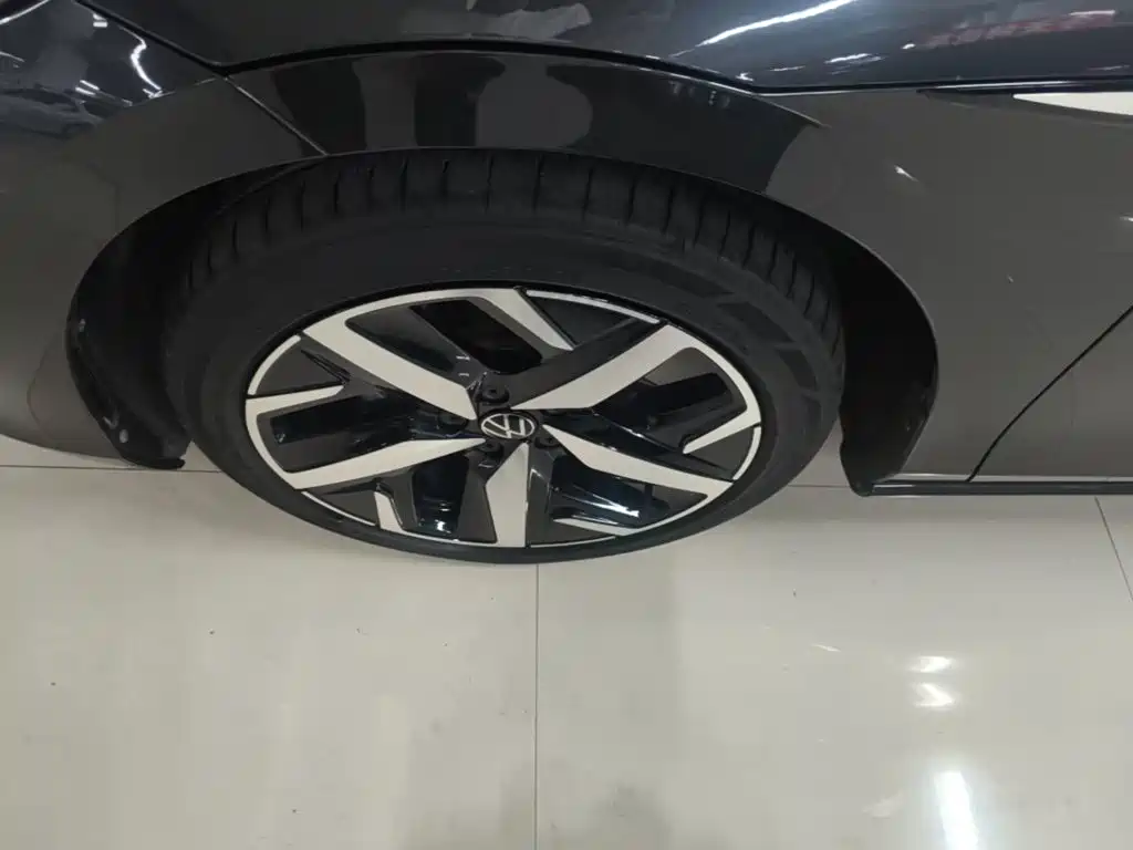 Volkswagen Lamando — миниатюра 23
