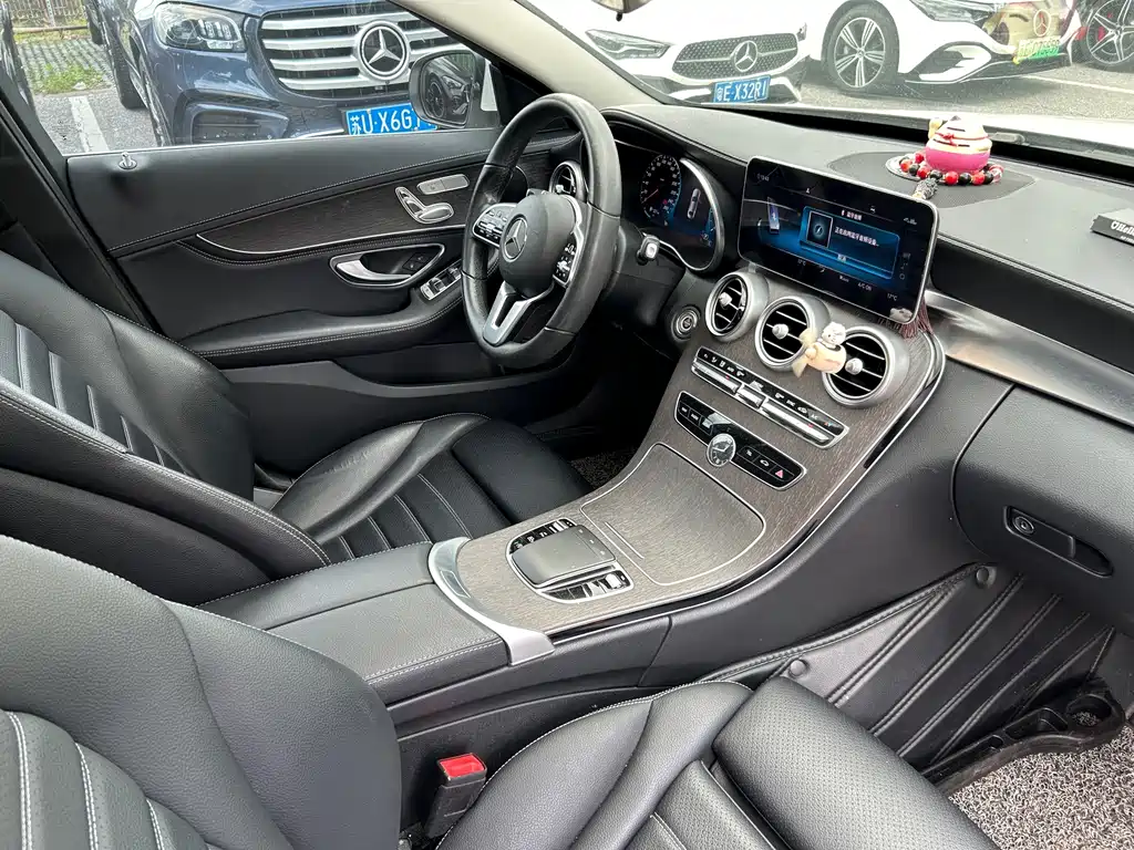 Mercedes-Benz C-Class — миниатюра 9
