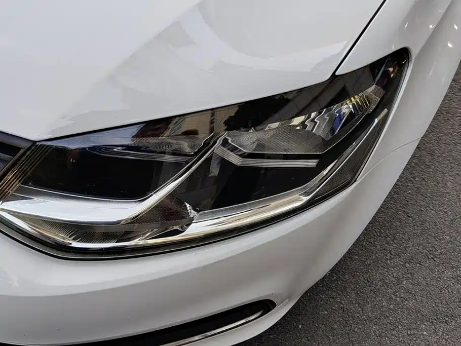 Volkswagen Polo — миниатюра 5