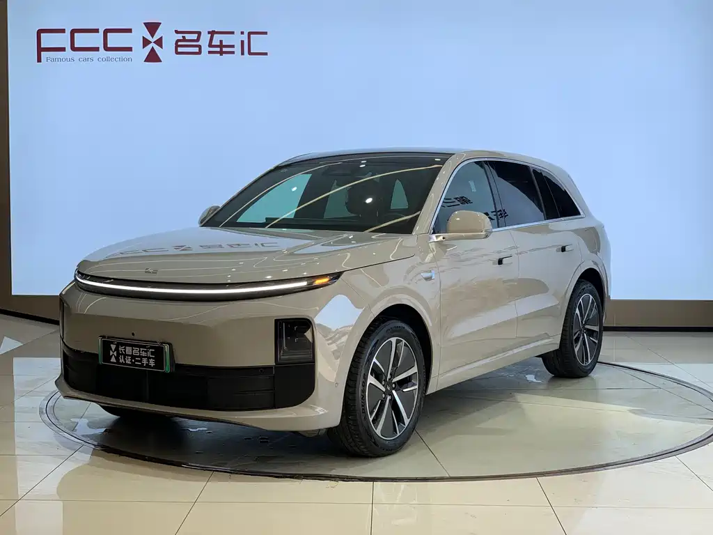 Li Auto Li L6 2025