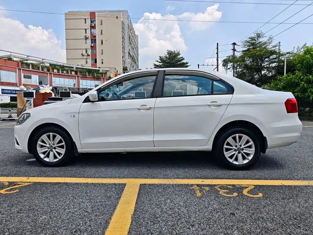 Volkswagen Jetta — миниатюра 8